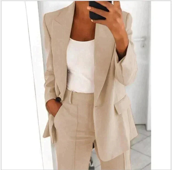 Dulcie stretch trouser suit with tailored blazer – image 13