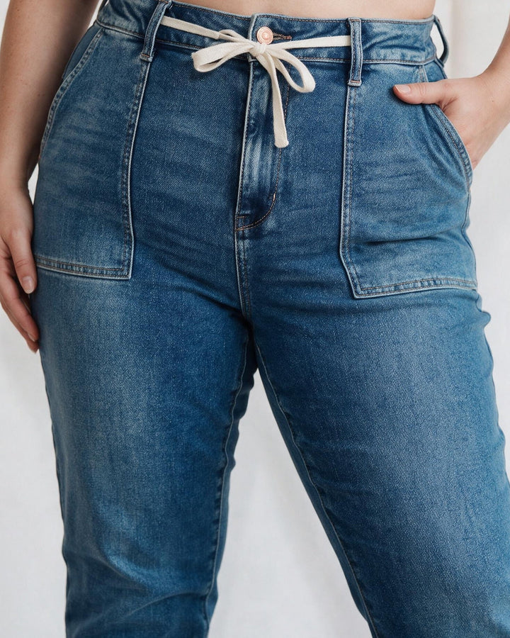 Harriet | Elegant Drawstring Tapered Jeans