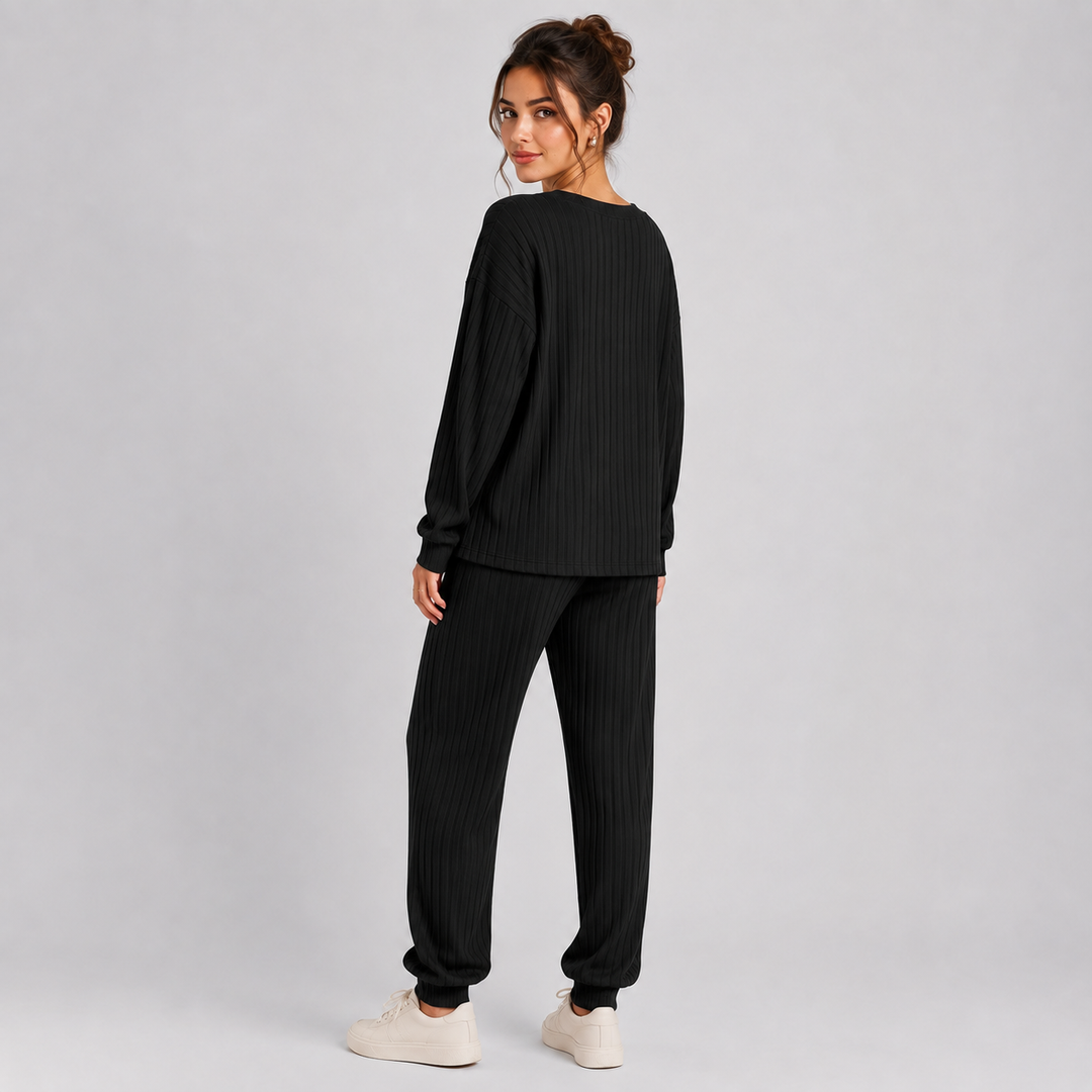 Xanthe ribbed v neck lounge set – image 2