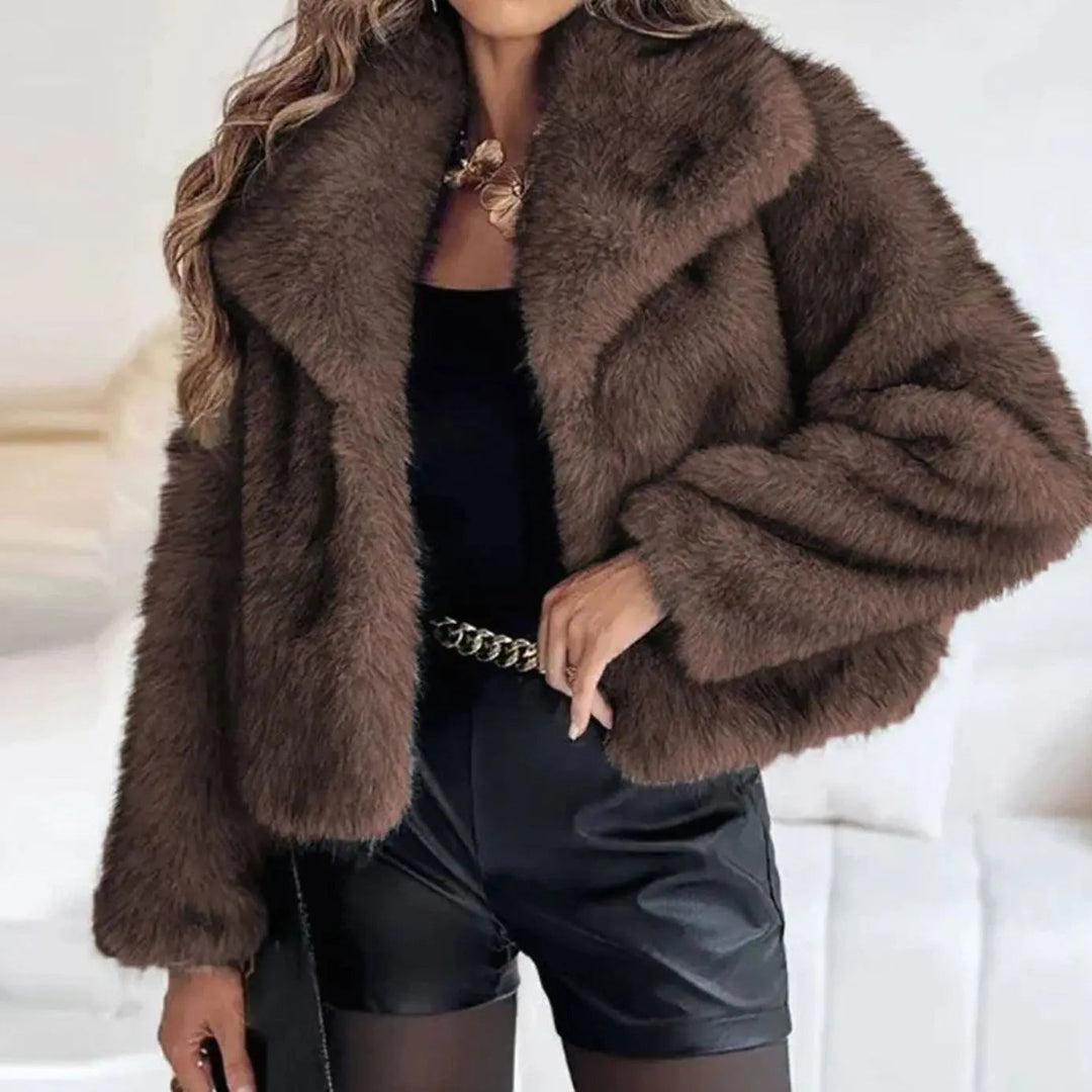 Synne cropped faux fur jacket with wide lapels – image 3