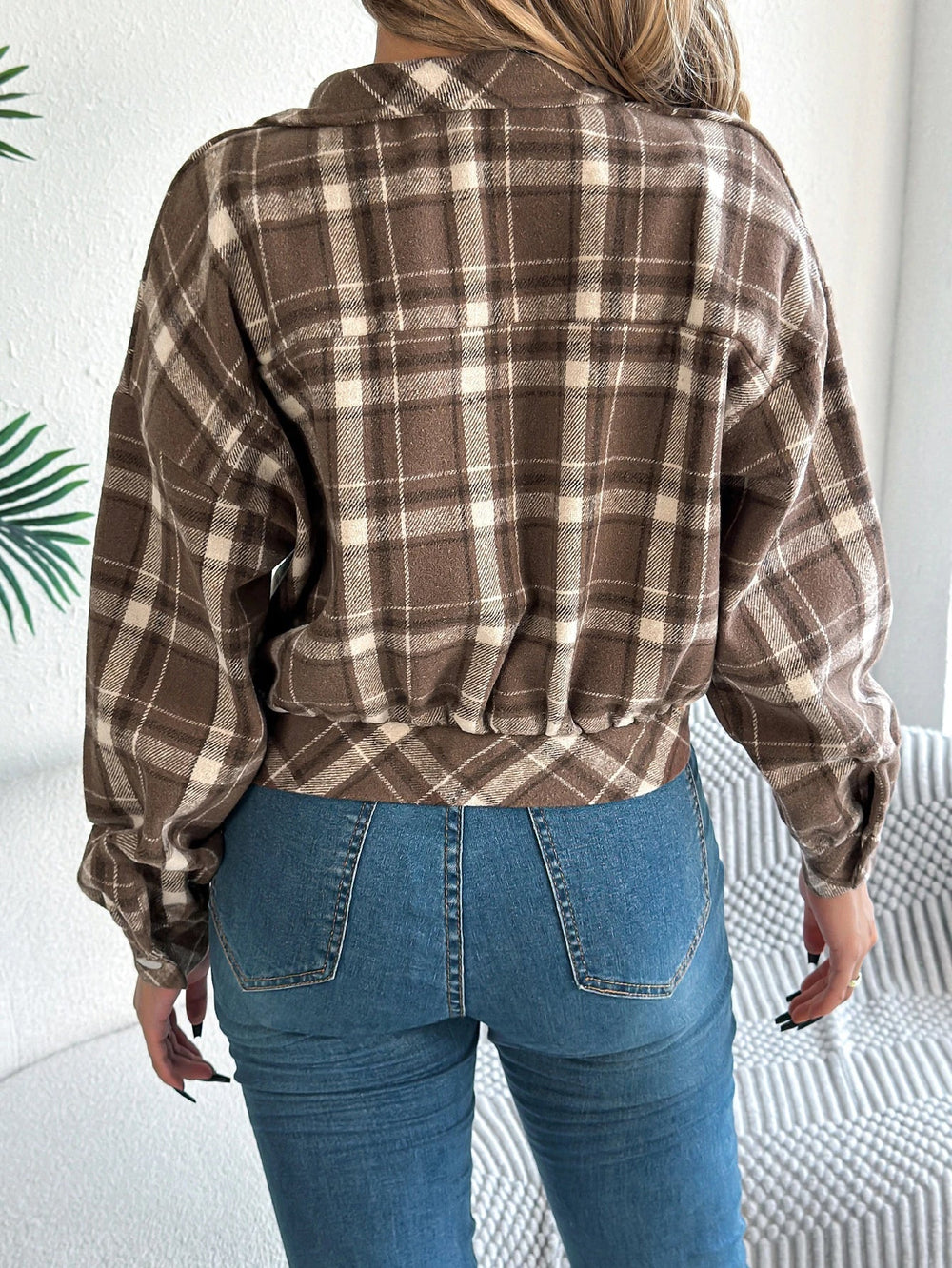 Tilda cropped plaid shacket – image 2
