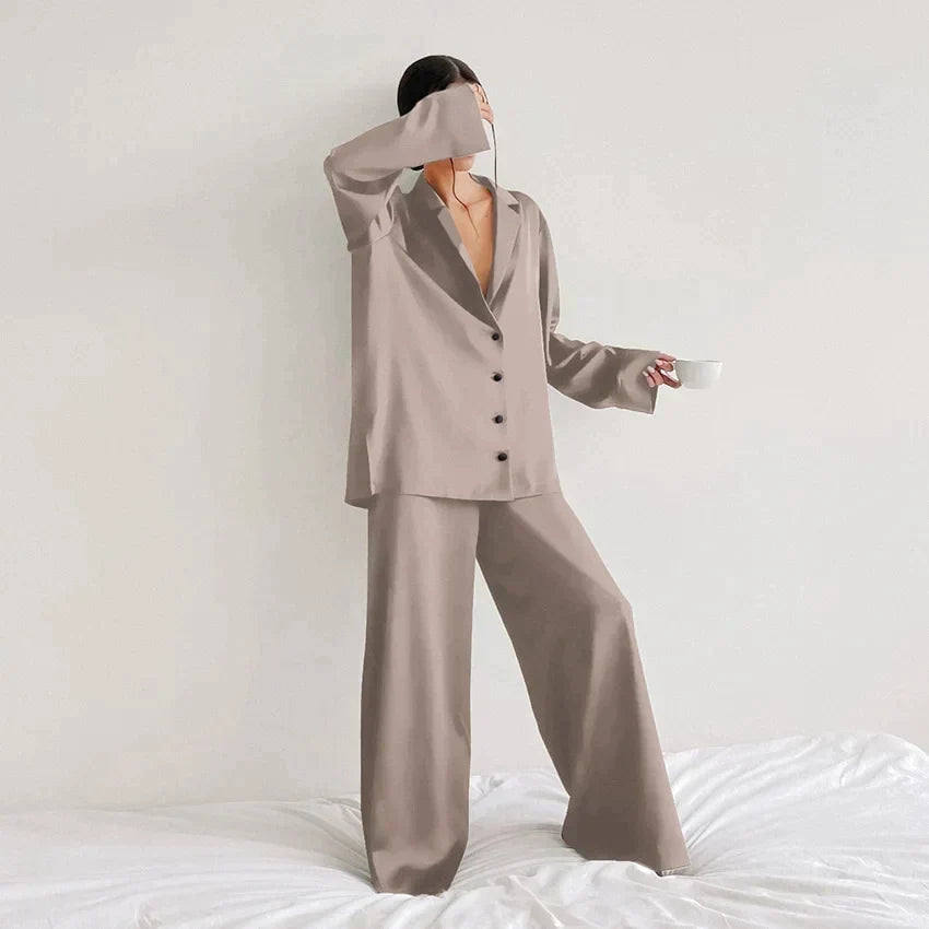 Aerona relaxed satin pyjama set – image 9