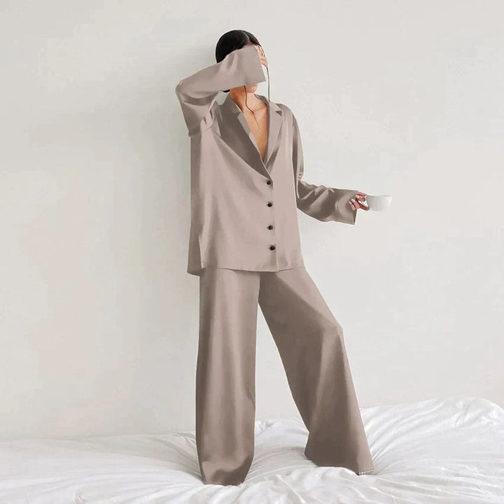 Aerona relaxed satin pyjama set – image 9