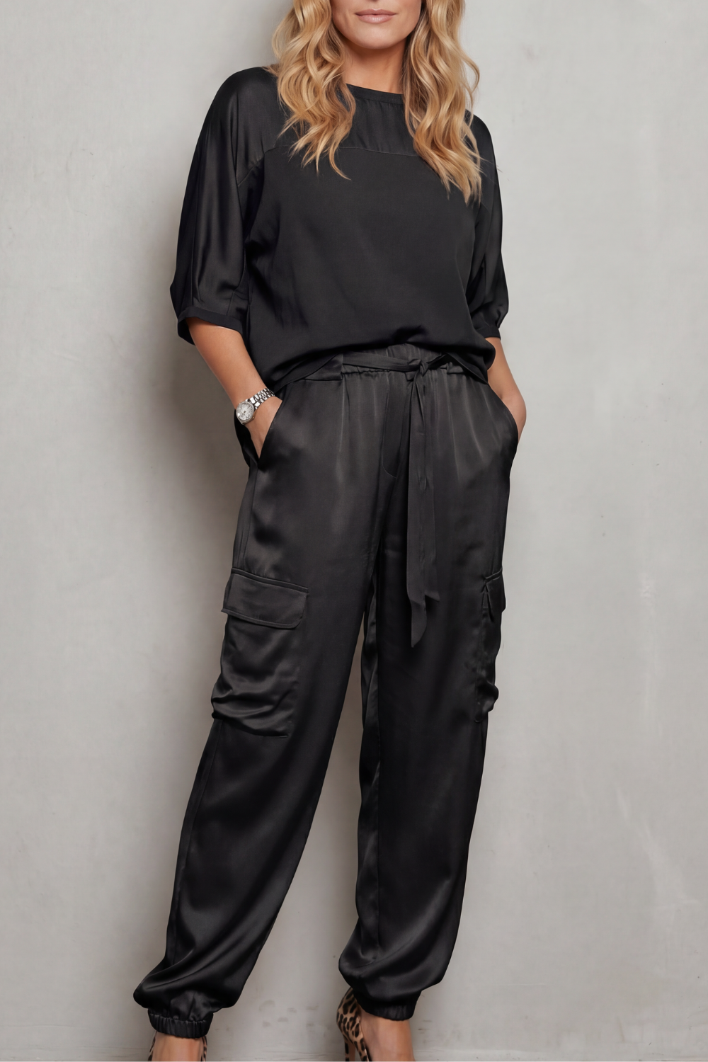 Darcy satin top and cargo trousers set – image 9