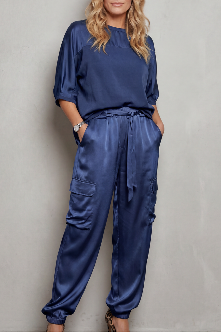 Darcy satin top and cargo trousers set – image 17
