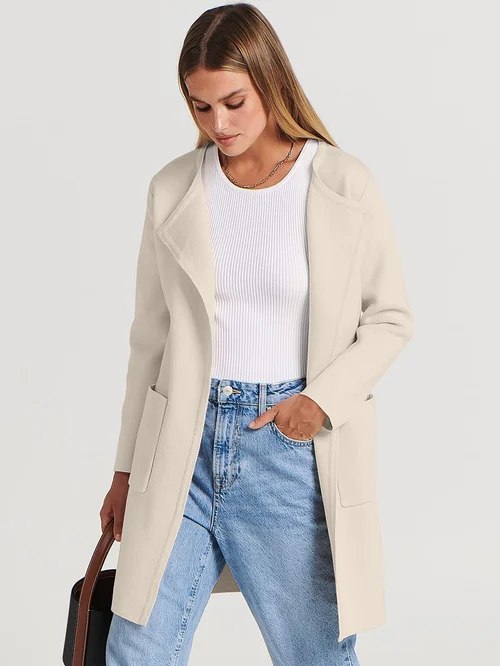 Heidi classic coat with wide lapels – image 5