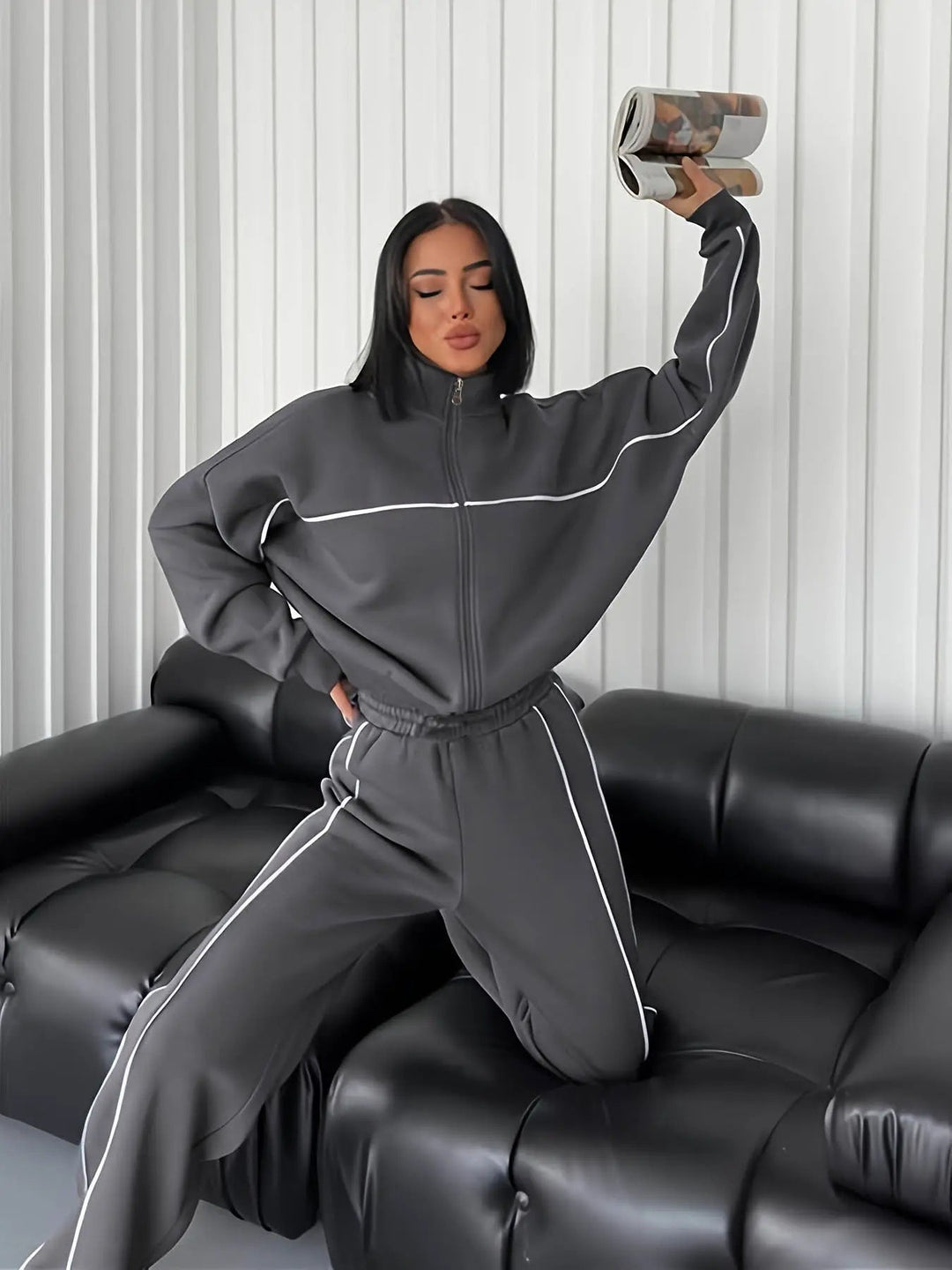 Hyacinth oversized zip up tracksuit set with contrast piping – image 11