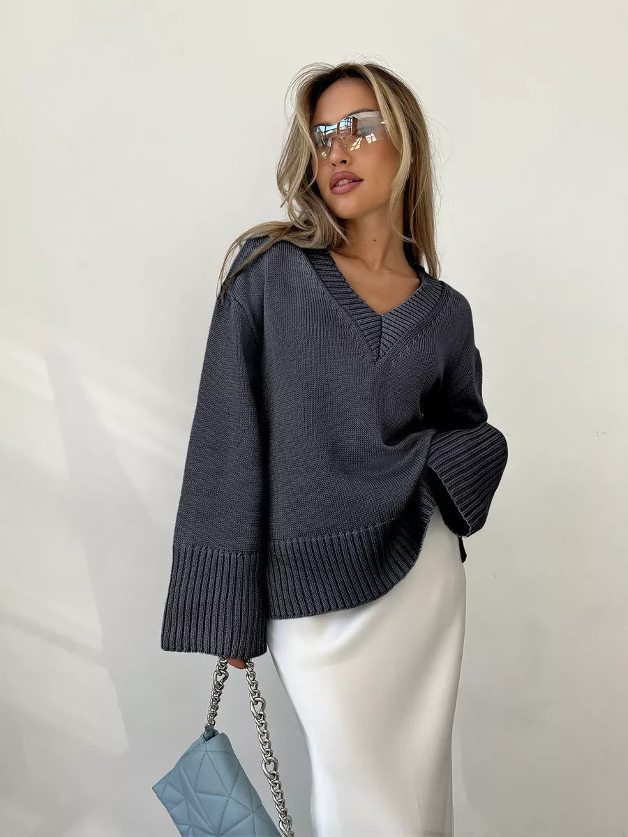 Aurora oversized fine knit V neck jumper – image 11