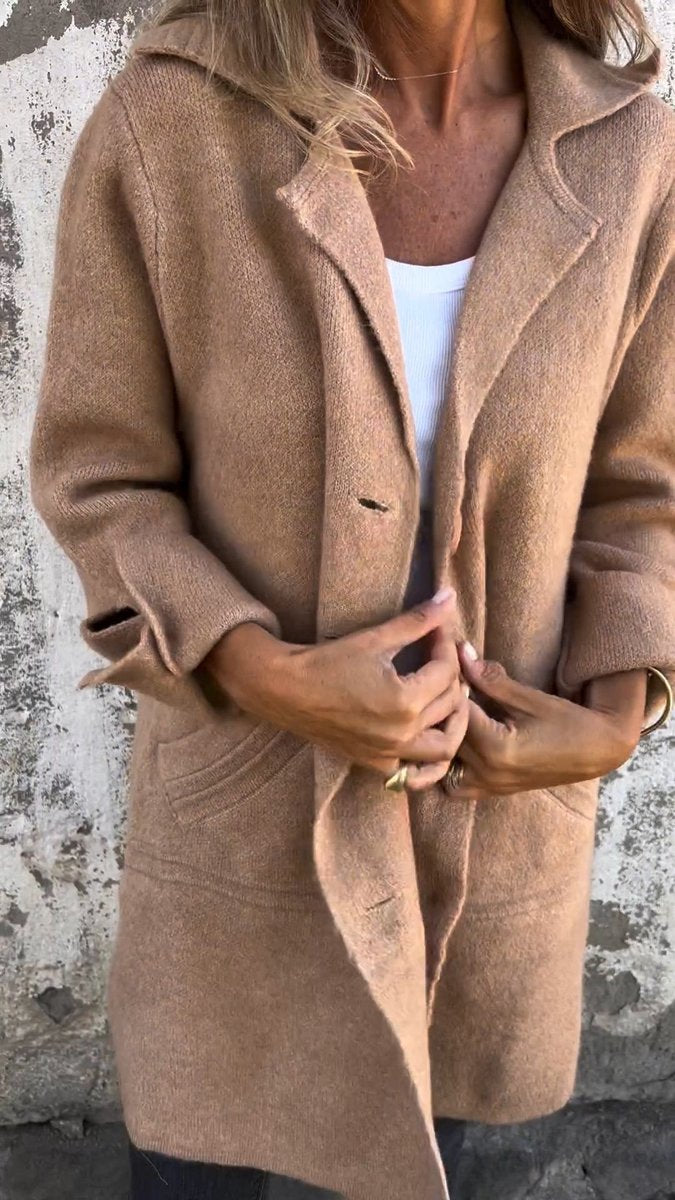 Eleanor oversized wool coat with wide collar