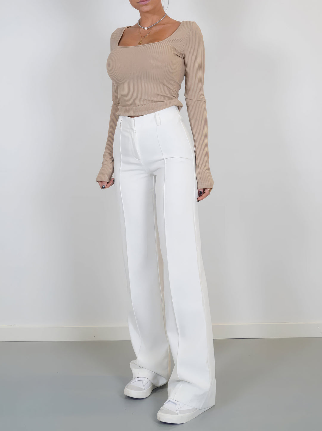 Fiorella elastic waist flowing wide leg trousers – image 13