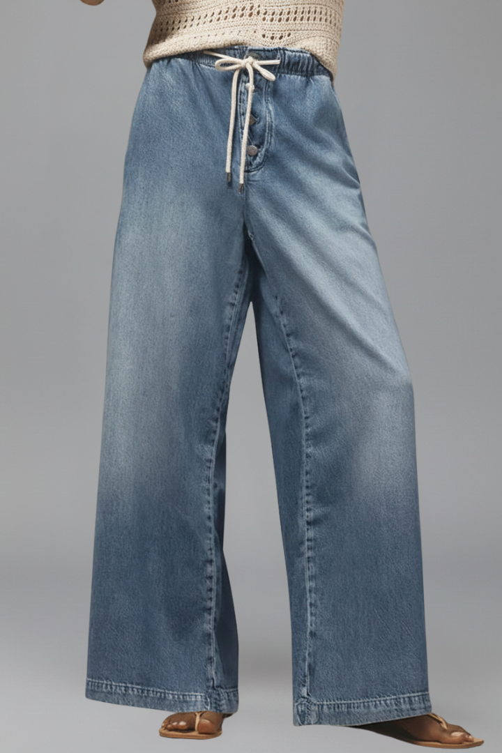 Tilly light blue wide leg jeans, front view