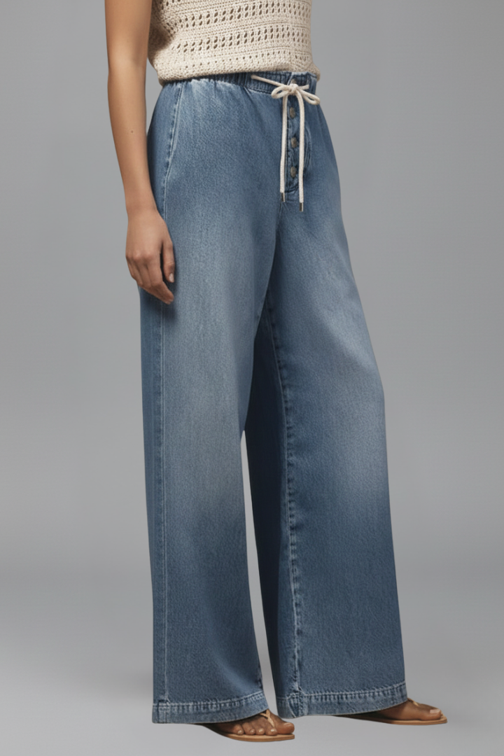 Tilly light blue wide leg jeans, back view