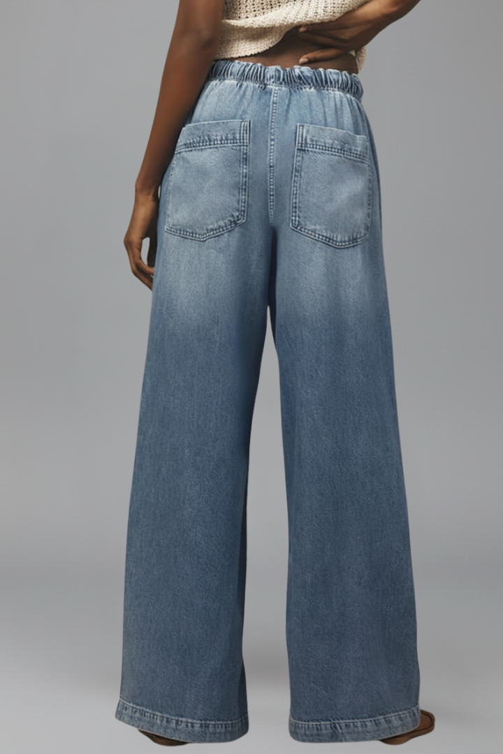 Tilly light blue wide leg jeans, detail