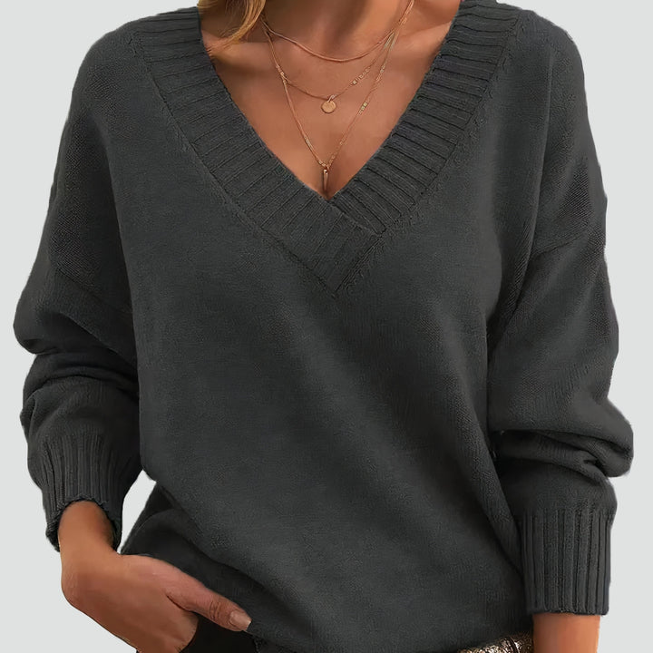 Celia cashmere blend V neck jumper in dark grey