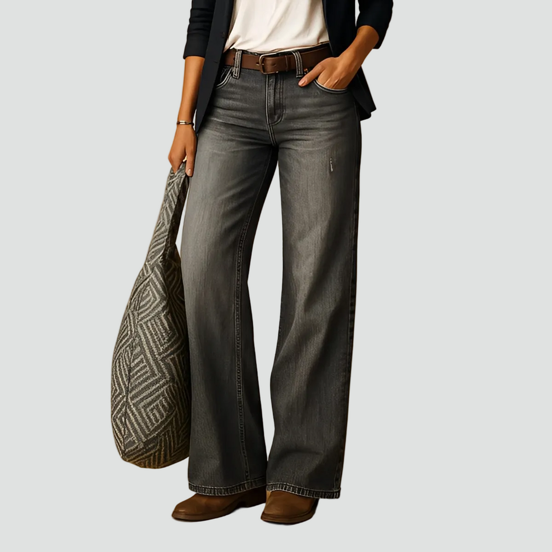 Bronwyn classic straight leg jeans in dark blue