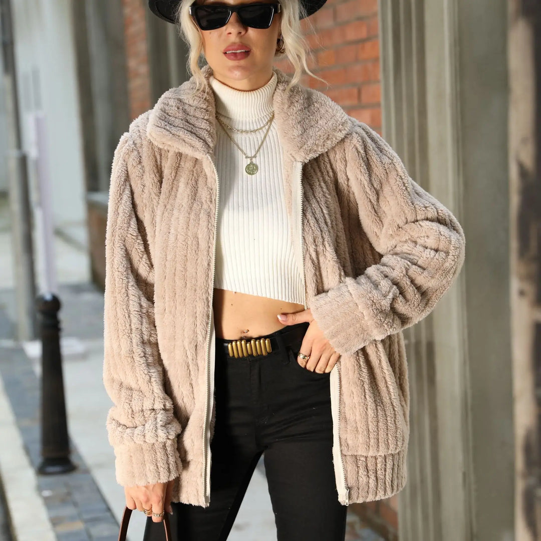 Margaux oversized heritage coat – image 9