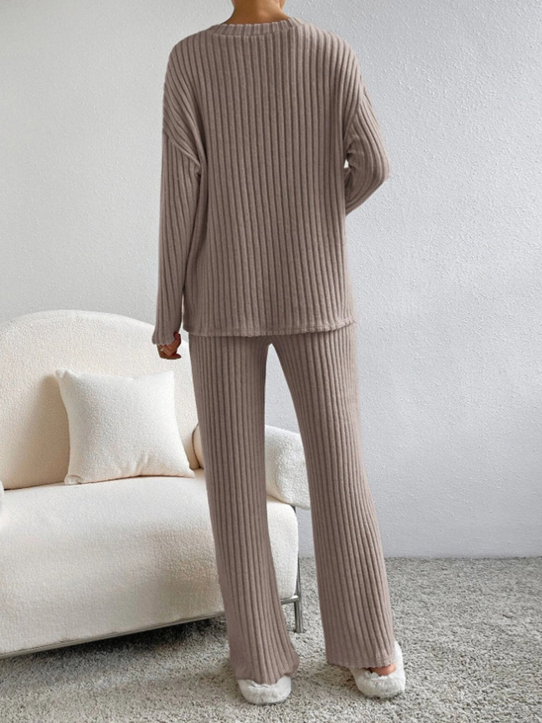 Laurine ribbed v neck two piece lounge set – image 4