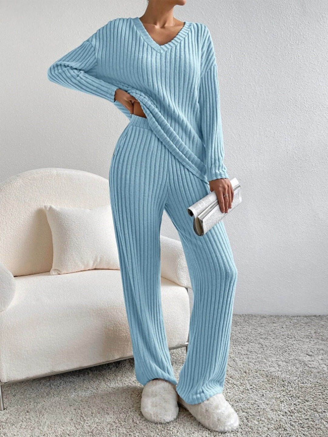 Laurine ribbed v neck two piece lounge set – image 3