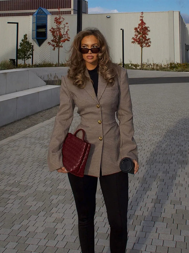 Honorine poised chic coat – image 2