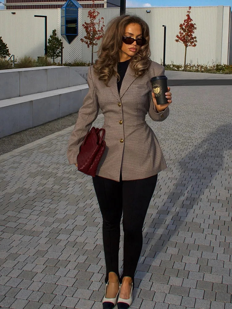 Honorine poised chic coat – image 4