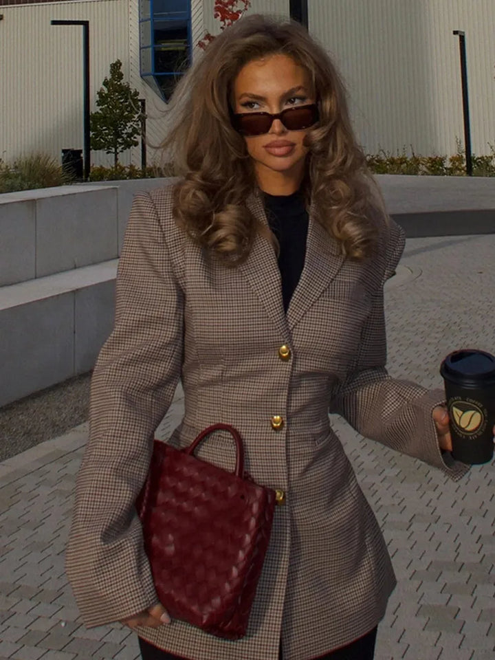 Honorine poised chic coat – image 5