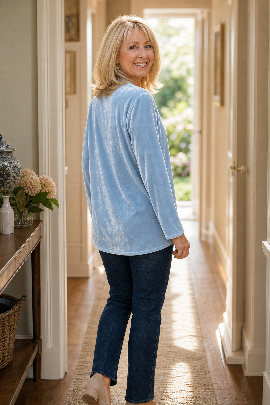 Unni velvet look V neck blouse – image 5